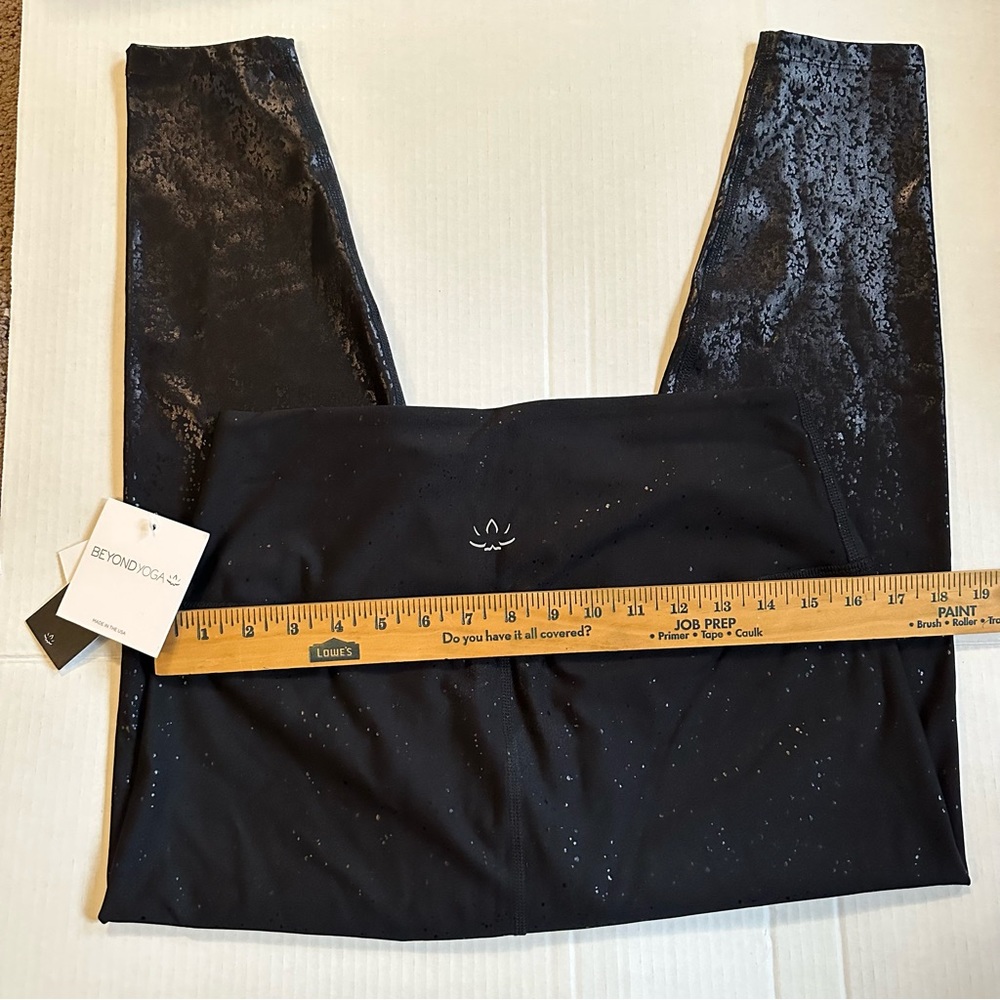 Beyond yoga black